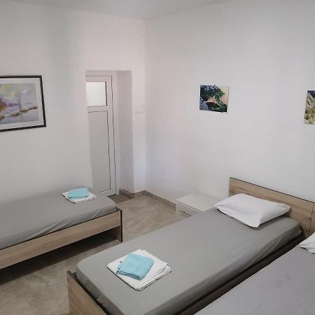 Apartman Milan Obrovac Exterior photo